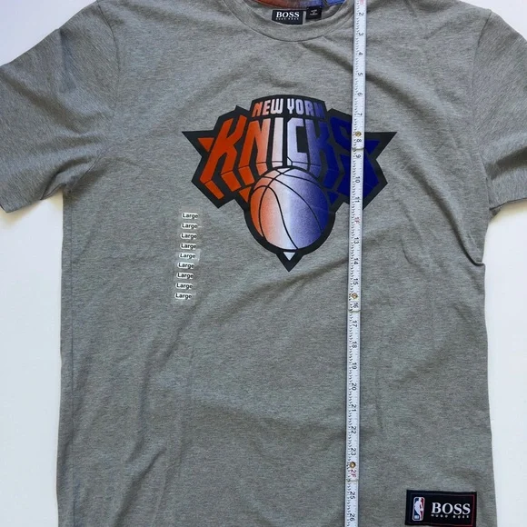 Boss mens Grey T-Shirt with Knicks Logo - Picture 6 of 6